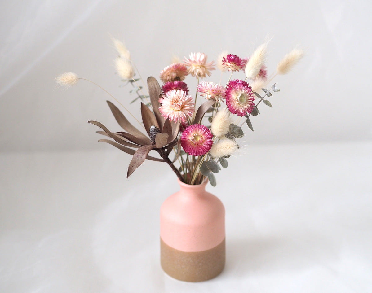 MEI - Dried pink strawflowers in a pink vase image 3