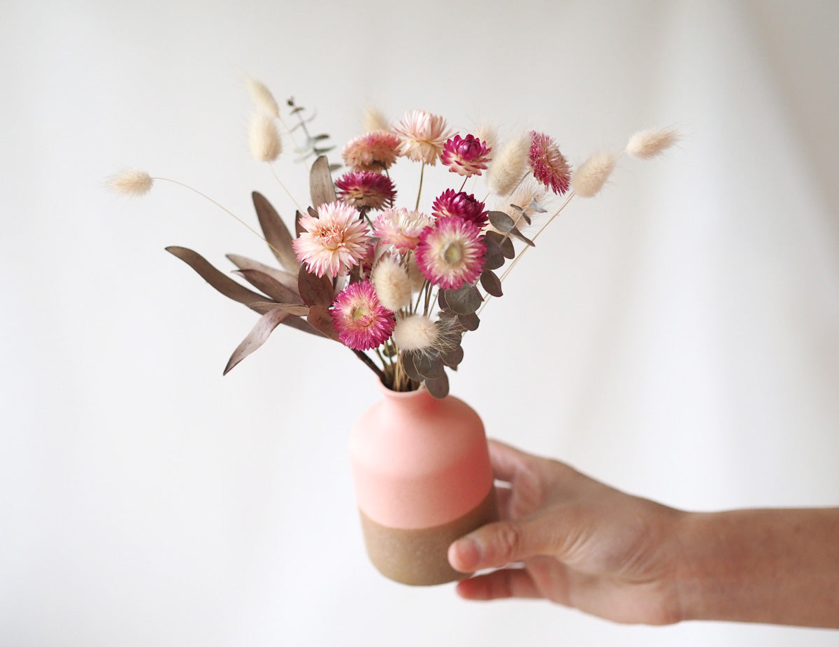 MEI - Dried pink strawflowers in a pink vase image 1