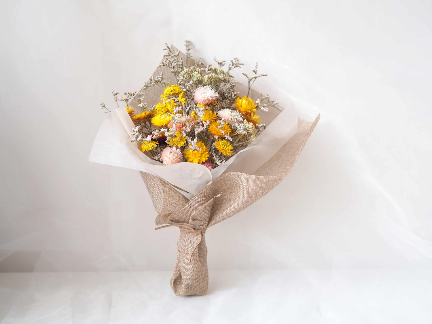 ISA - dried flower bouquet in yellow