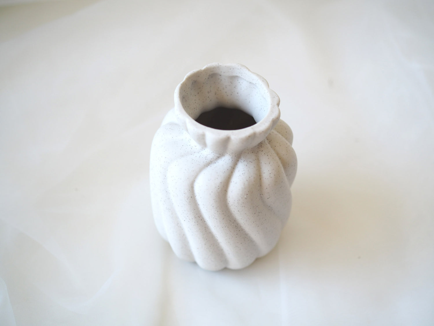 SYLVIE Speckled White Ceramic Swirl Vase 1